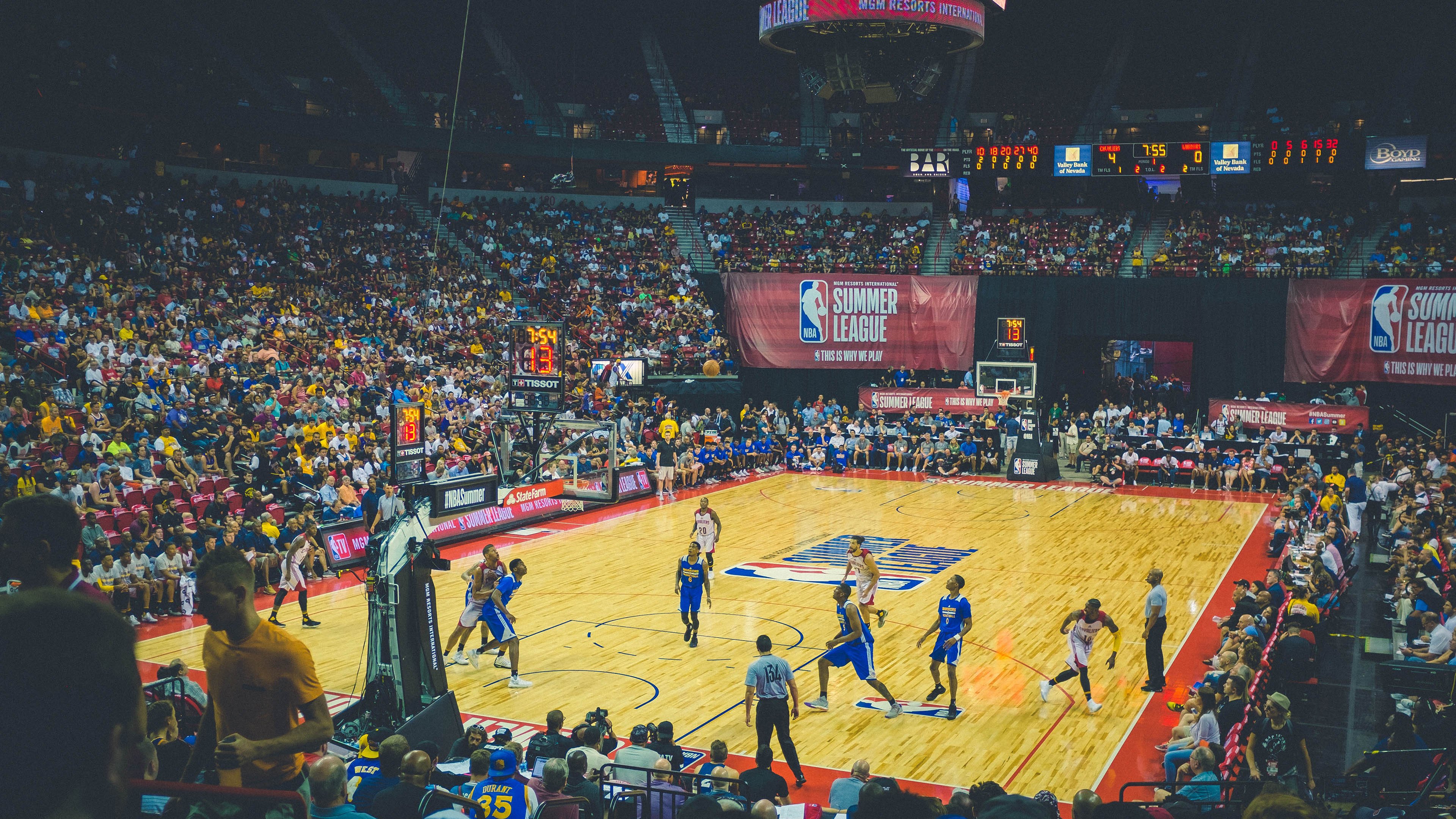 浓眉减轻投篮压力更专注于篮板保护,浓眉打球怎么样